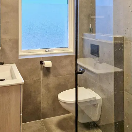 度假居 4 Bedroom Stunning In