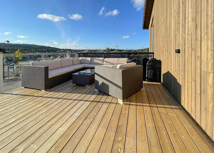 4 Bedroom Stunning In Søgne