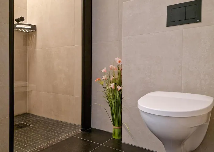 4 Bedroom Stunning In *