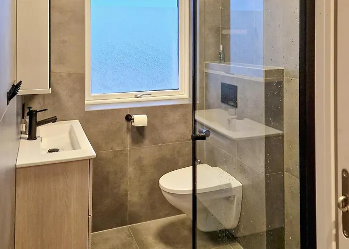 Semesterbostad 4 Bedroom Stunning In