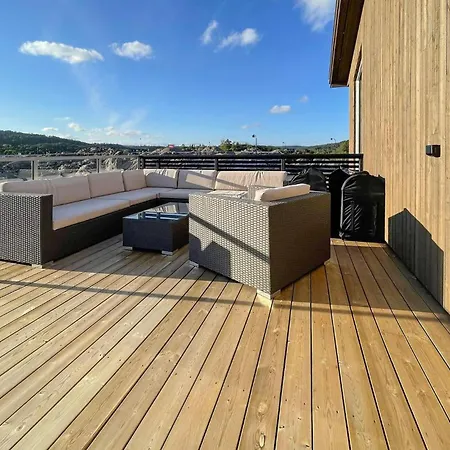 4 Bedroom Stunning In Søgne