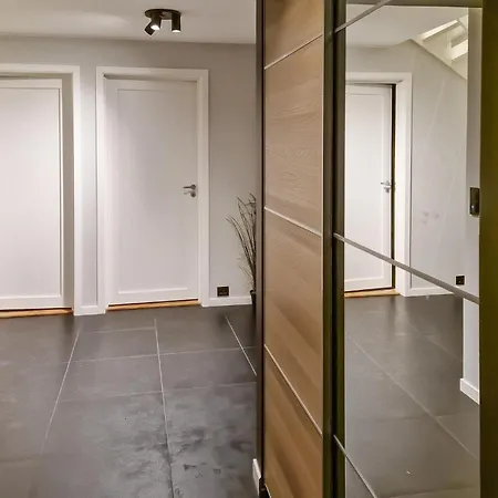 4 Bedroom Stunning In *