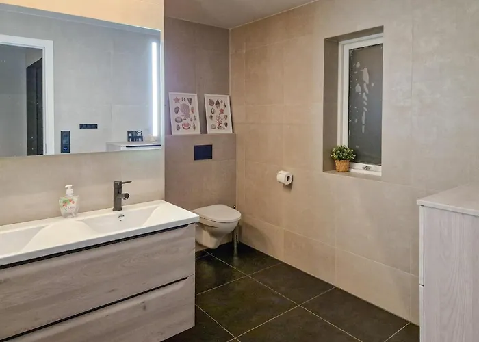 4 Bedroom Stunning In 펜션 Søgne