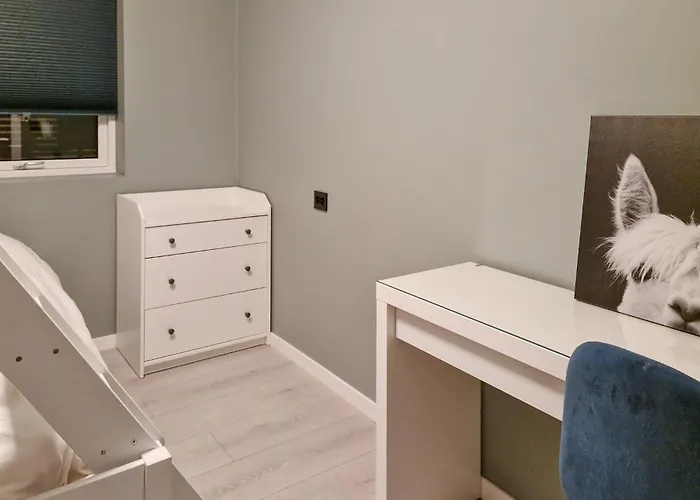 4 Bedroom Stunning In 펜션 Søgne
