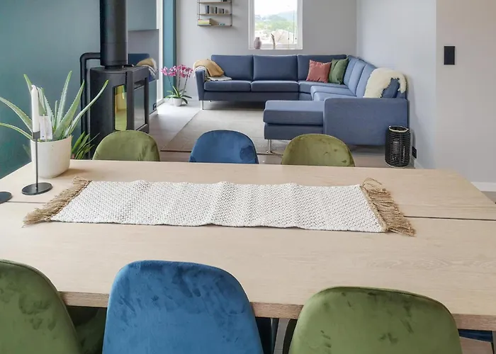 4 Bedroom Stunning In Søgne